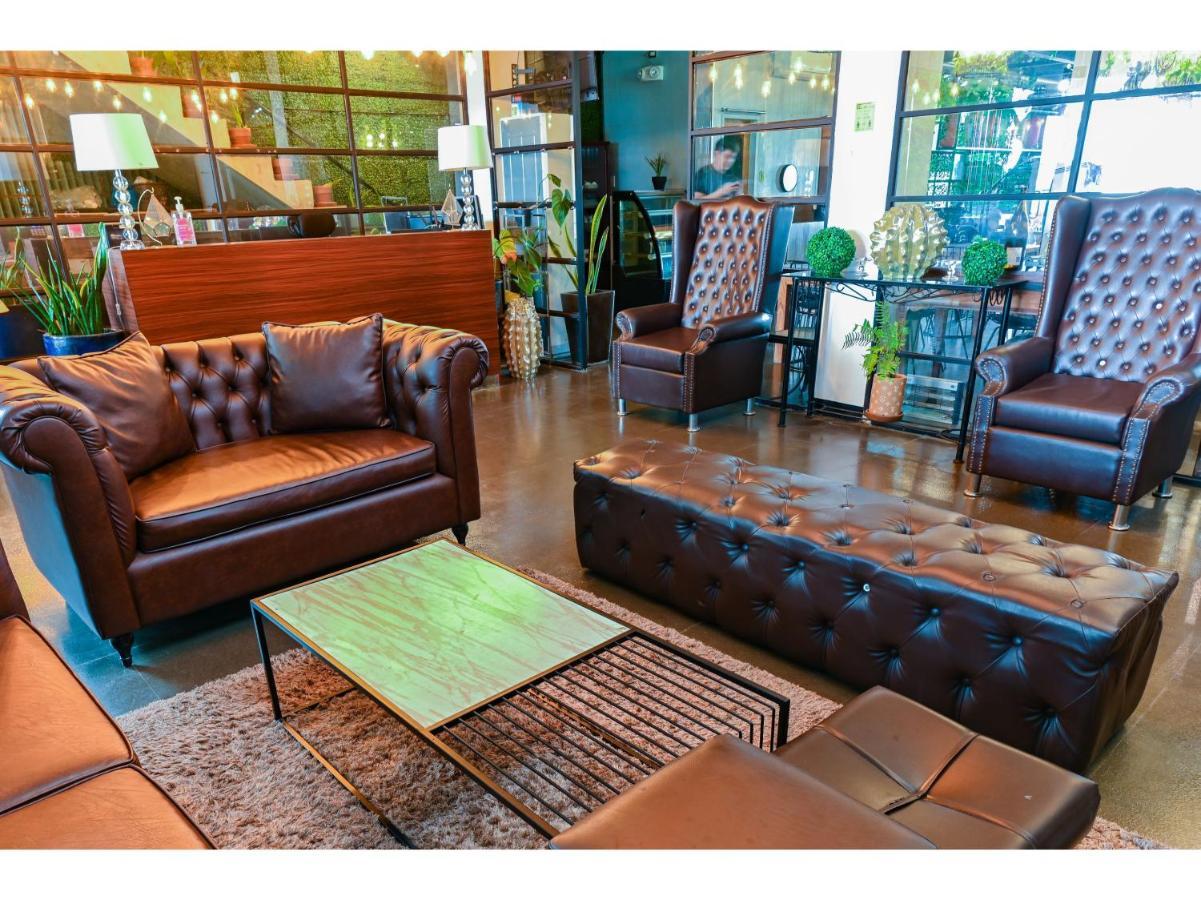 Capital O 890 Nami Hotel Tagaytay Tagaytay City Eksteriør bilde