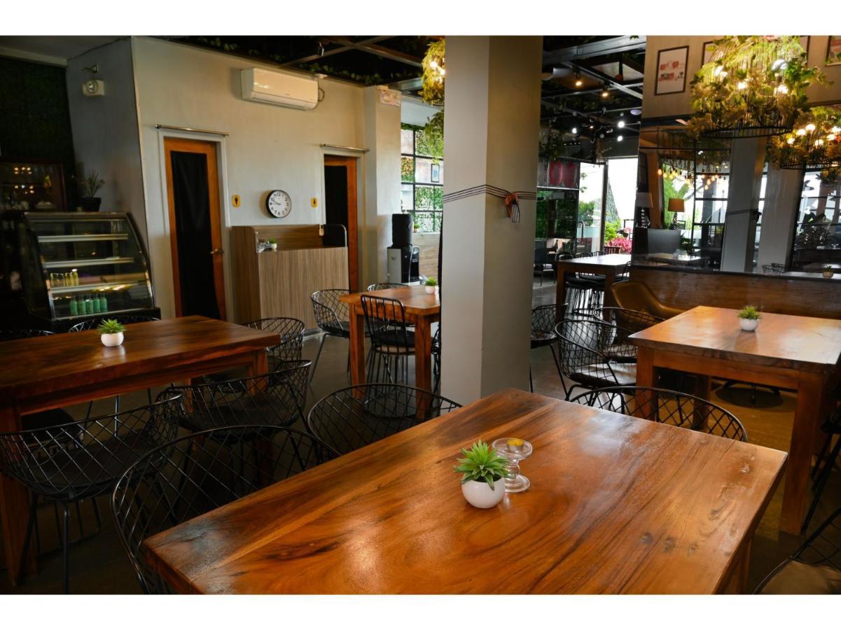 Capital O 890 Nami Hotel Tagaytay Tagaytay City Eksteriør bilde